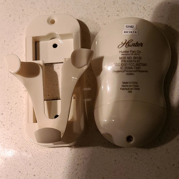 Hunter White Remote Control - Picture 2 of 2